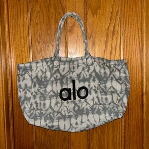 Alo yoga tote bag